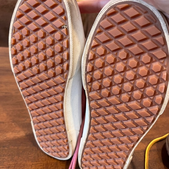 Burgundy High-Top Sneakers with Cozy Lining - Picture 6 of 6